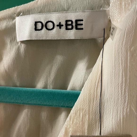 Do+Be cream colored mini dress. Size small - Picture 2 of 8
